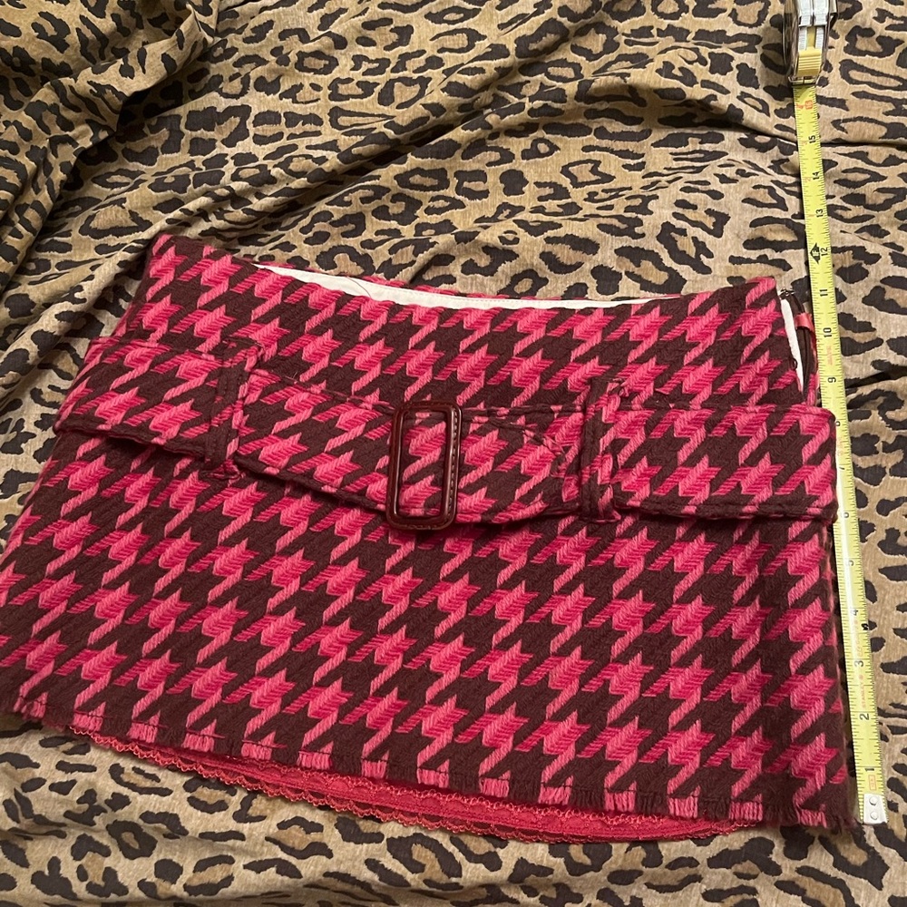 Brand new never worn without tags beautiful sexy skirt